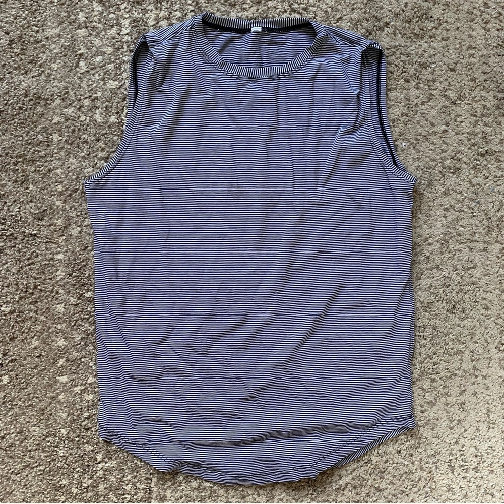 Lululemon workout tank